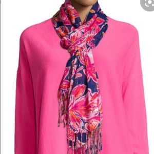 EUC Lilly Pulitzer Murfee Scarf